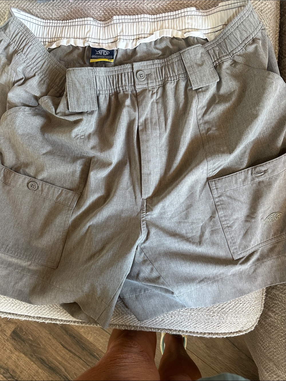 AFTCO Men's Light Gray Cargo Shorts with Utility Pockets